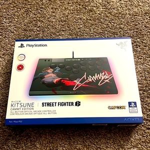 PlayStation Razer KitSune Cammy Edition/ Street Fighter 6